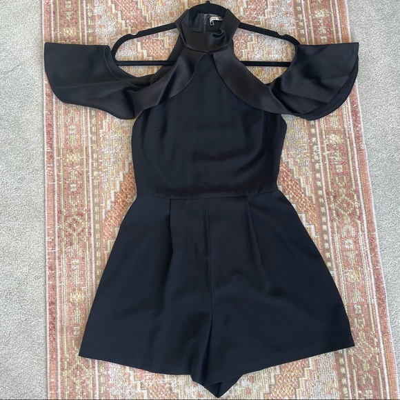 Alice + Olivia Roseline Cold Shoulder Black Romper. Size 2 - Picture 2 of 15